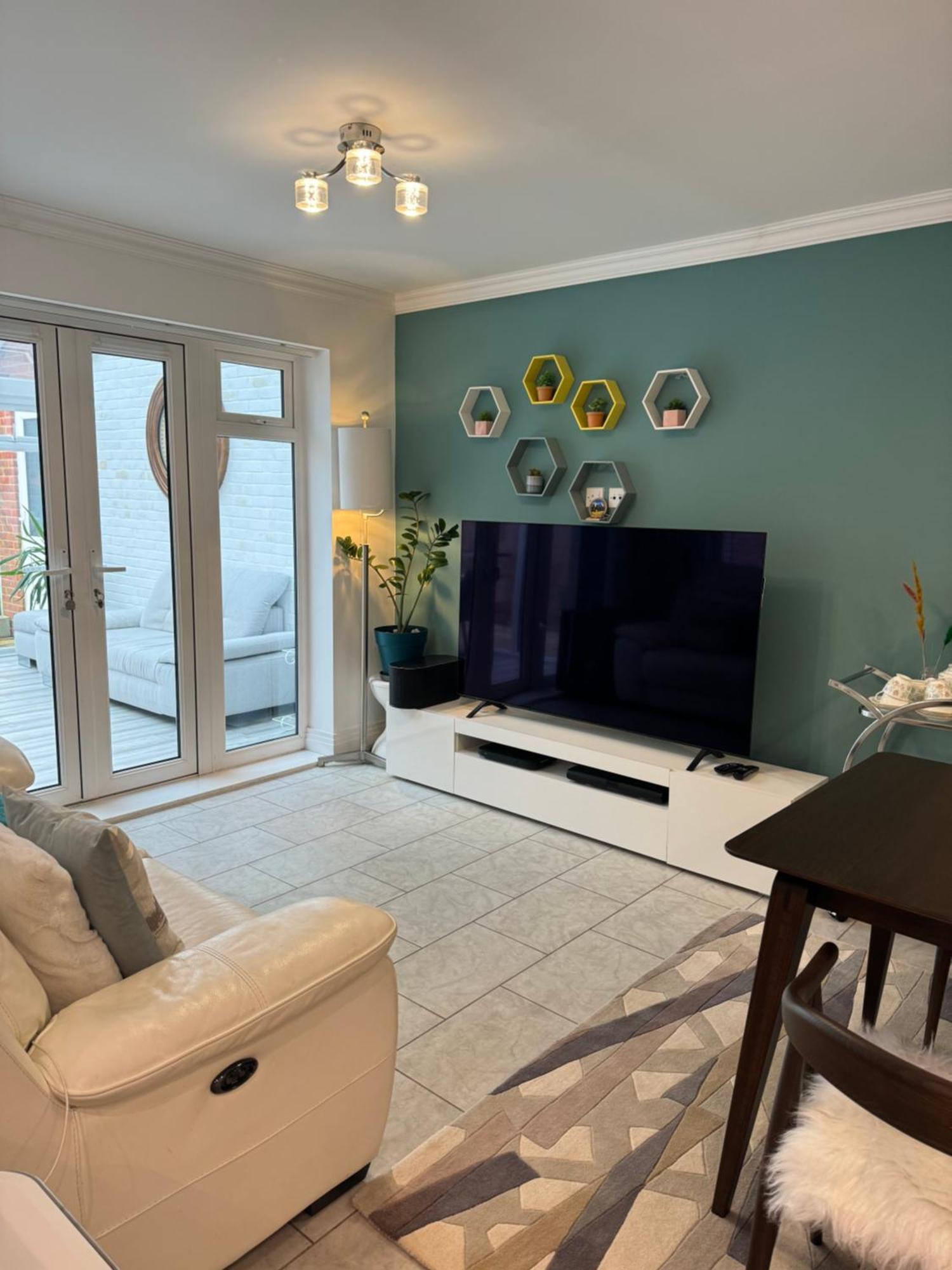Angmering Home Bagian luar foto